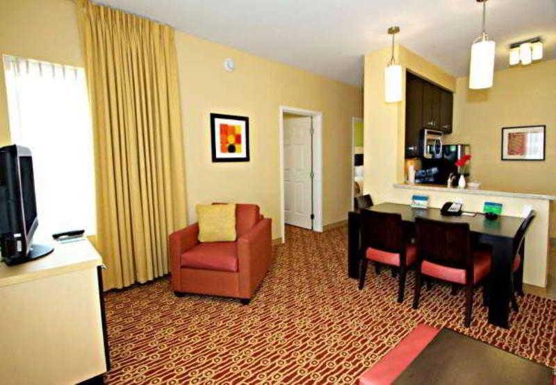 Towneplace Suites By Marriott Phoenix Гудиър Екстериор снимка