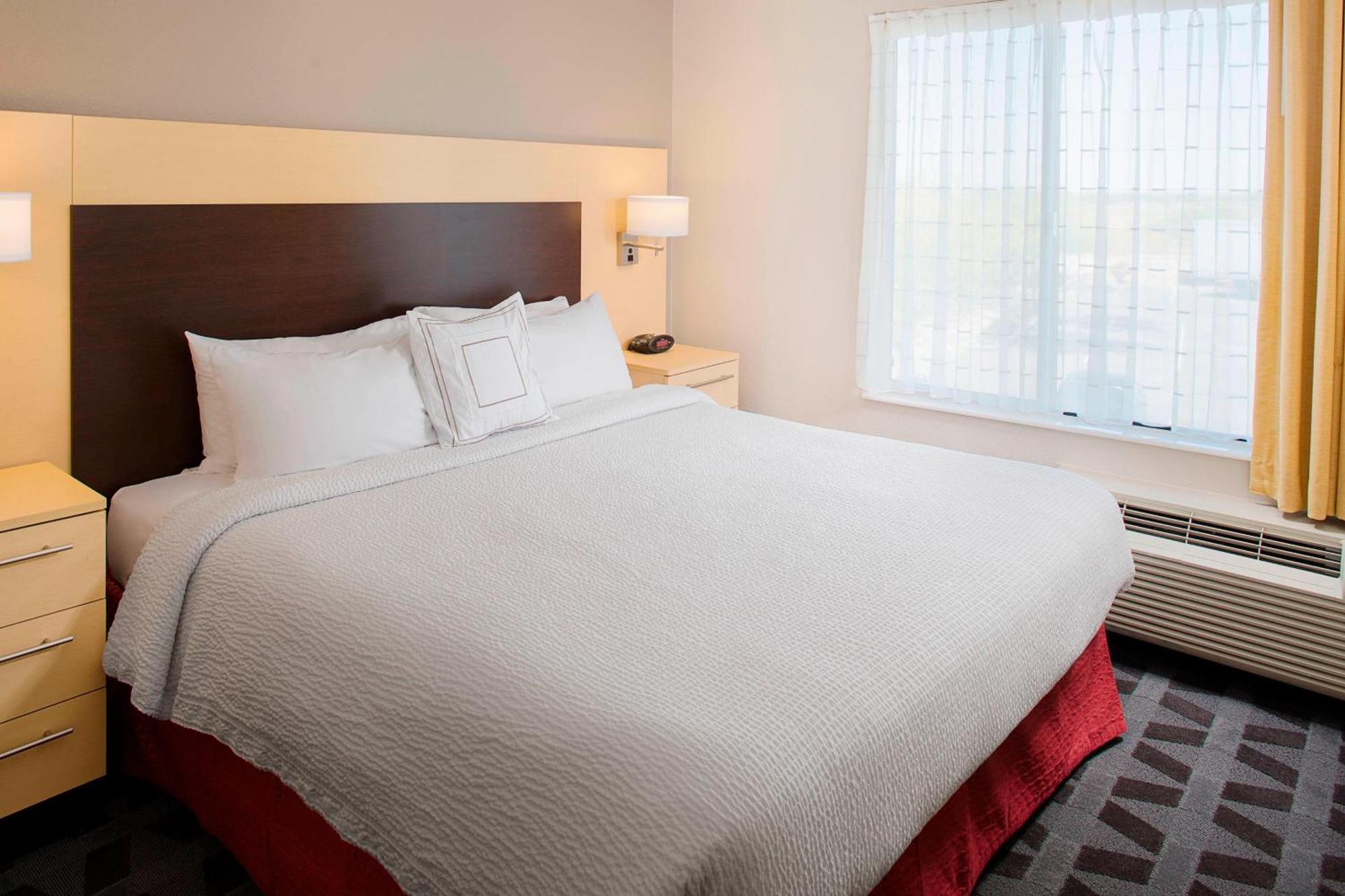 Towneplace Suites By Marriott Phoenix Гудиър Екстериор снимка